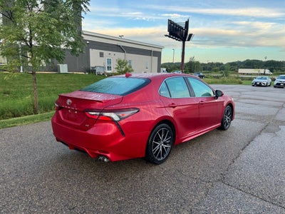 2024 Toyota Camry SE FWD