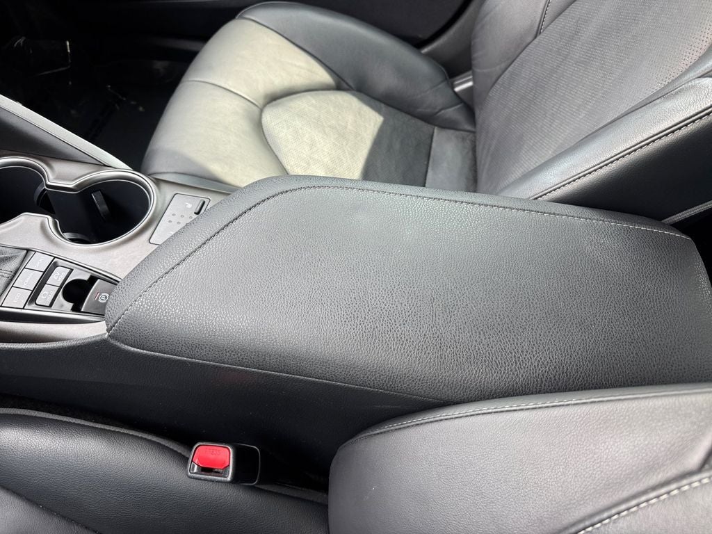 2021 Toyota Camry Hybrid XSE FWD
