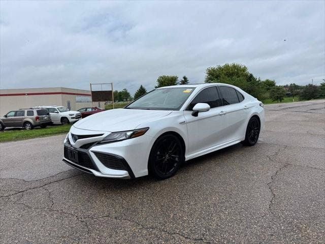 2021 Toyota Camry Hybrid XSE FWD