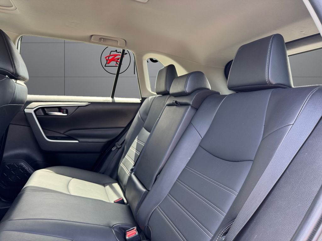 2022 Toyota RAV4 Hybrid XLE Premium AWD