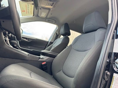 2025 Toyota RAV4 Hybrid XLE AWD