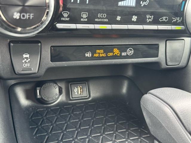 2025 Toyota RAV4 Hybrid XLE AWD