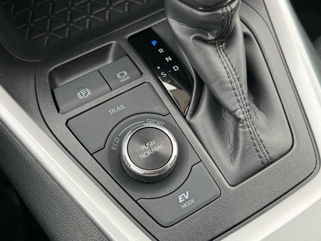 2025 Toyota RAV4 Hybrid XLE AWD