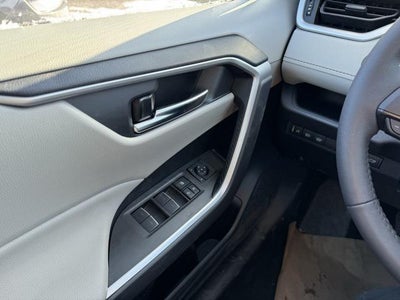 2025 Toyota RAV4 Hybrid XLE AWD