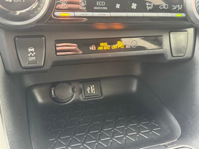 2025 Toyota RAV4 Hybrid XLE AWD