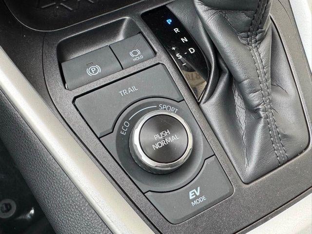 2025 Toyota RAV4 Hybrid XLE AWD