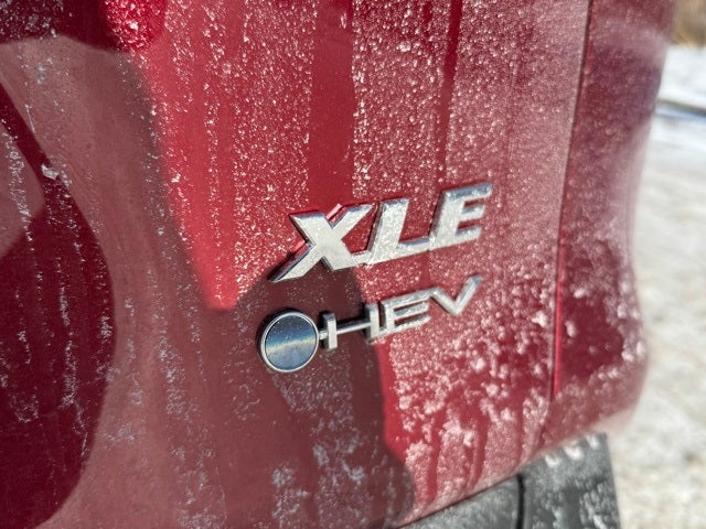 2025 Toyota RAV4 Hybrid XLE AWD