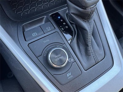 2025 Toyota RAV4 Hybrid XLE AWD