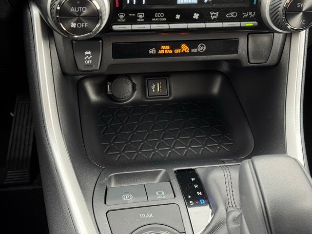 2025 Toyota RAV4 Hybrid XLE AWD