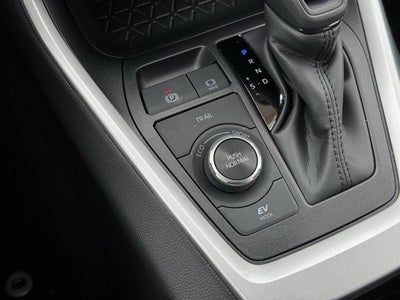 2025 Toyota RAV4 Hybrid XLE AWD