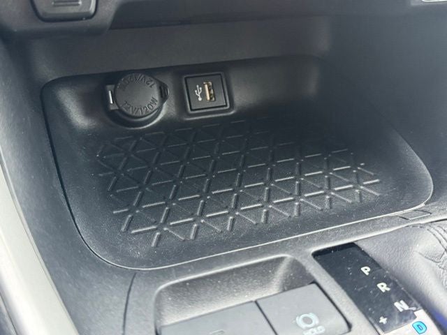 2025 Toyota RAV4 Hybrid XLE AWD