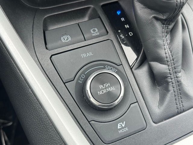 2025 Toyota RAV4 Hybrid XLE AWD