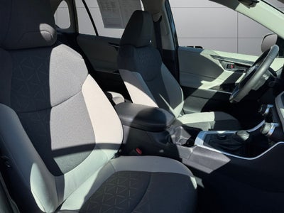 2025 Toyota RAV4 Hybrid XLE AWD