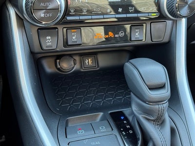 2025 Toyota RAV4 Hybrid XLE AWD