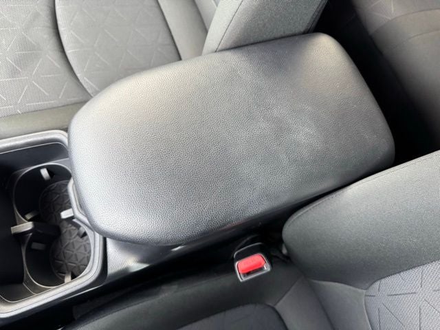 2025 Toyota RAV4 Hybrid XLE AWD