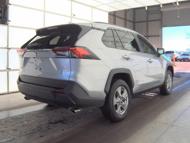 2025 Toyota RAV4 Hybrid XLE AWD