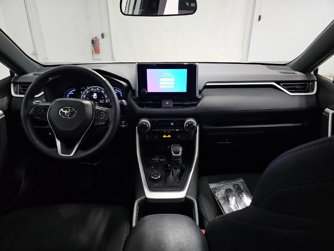 2023 Toyota RAV4 Hybrid SE AWD