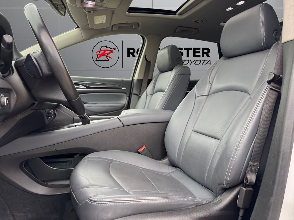 2019 Buick Enclave Essence AWD