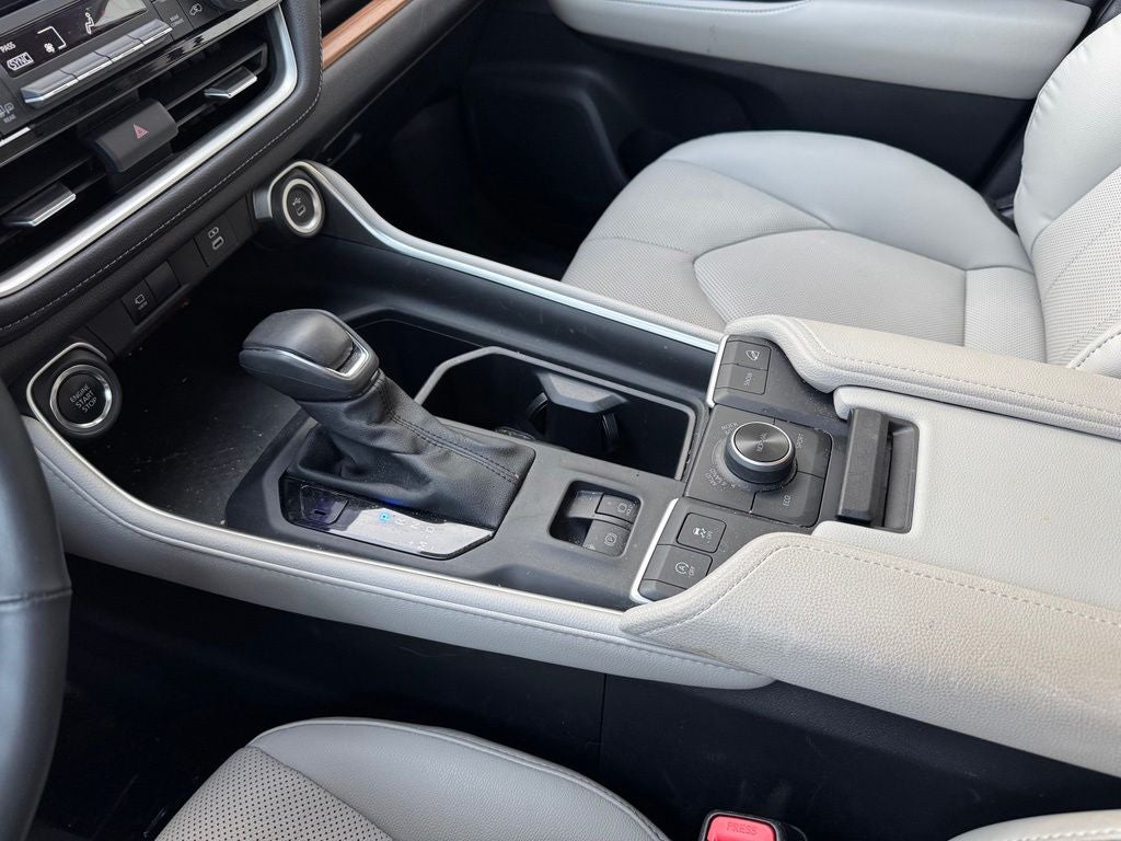 2025 Toyota Grand Highlander Platinum AWD