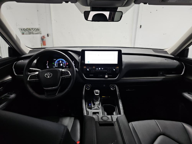 2025 Toyota Grand Highlander XLE AWD