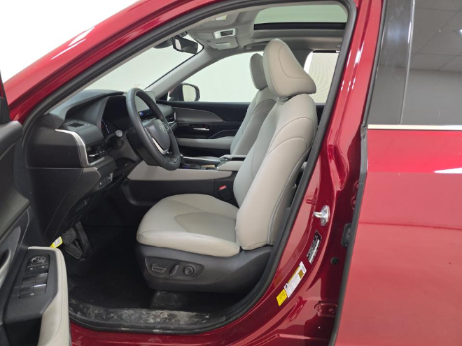 2025 Toyota Grand Highlander Hybrid XLE AWD