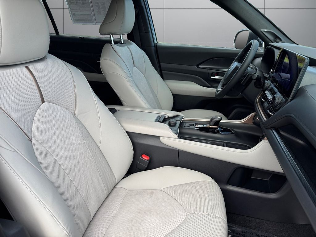 2026 Toyota Grand Highlander Hybrid MAX Platinum AWD