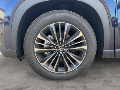 2026 Toyota Grand Highlander Hybrid MAX Platinum AWD