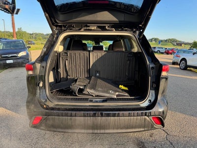 2021 Toyota Highlander Hybrid LE AWD