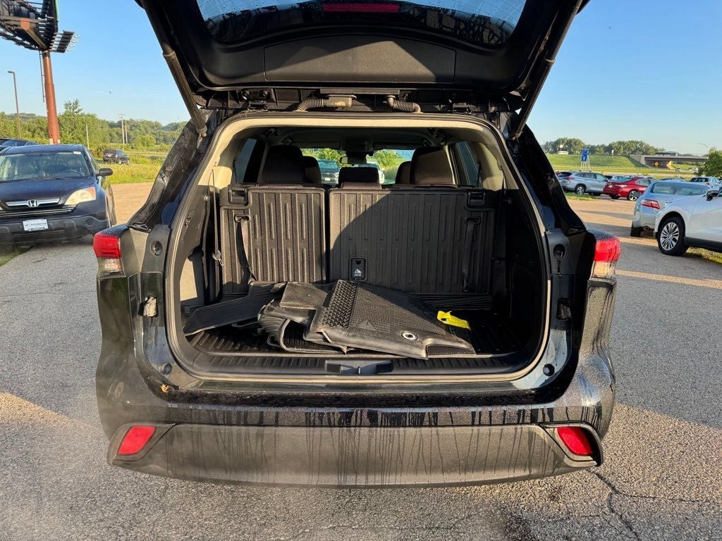 2021 Toyota Highlander Hybrid LE AWD