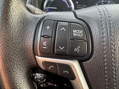 2017 Toyota Highlander Hybrid LE AWD