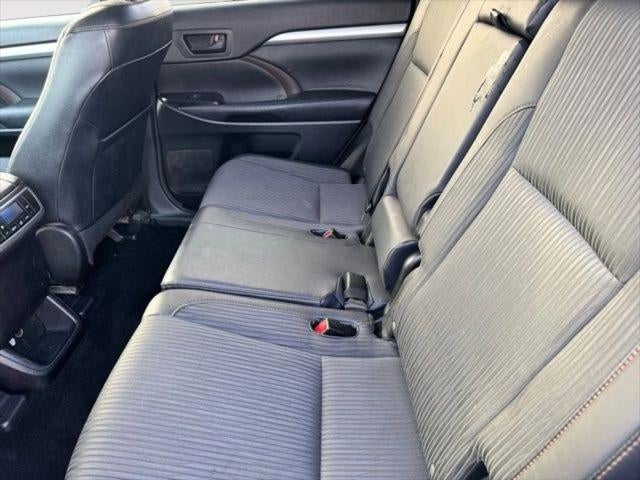 2014 Toyota Highlander LE Plus V6 AWD