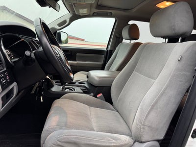 2019 Toyota Sequoia SR5 5.7L
