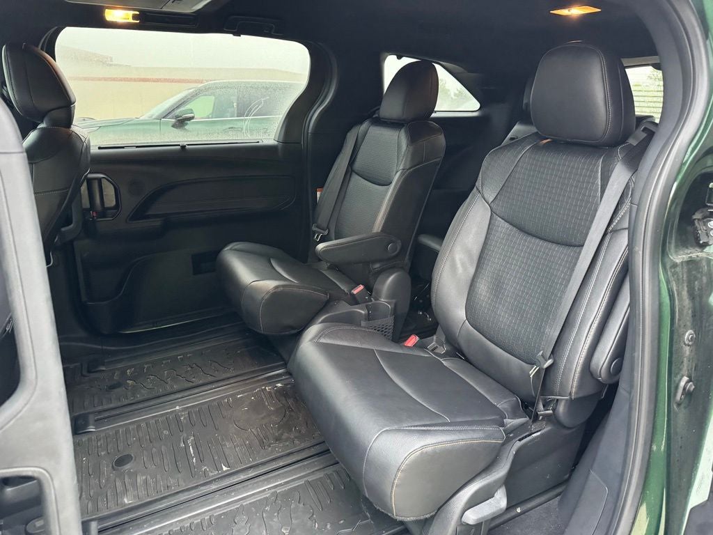 2026 Toyota Sienna Woodland Edition 7 Passenger