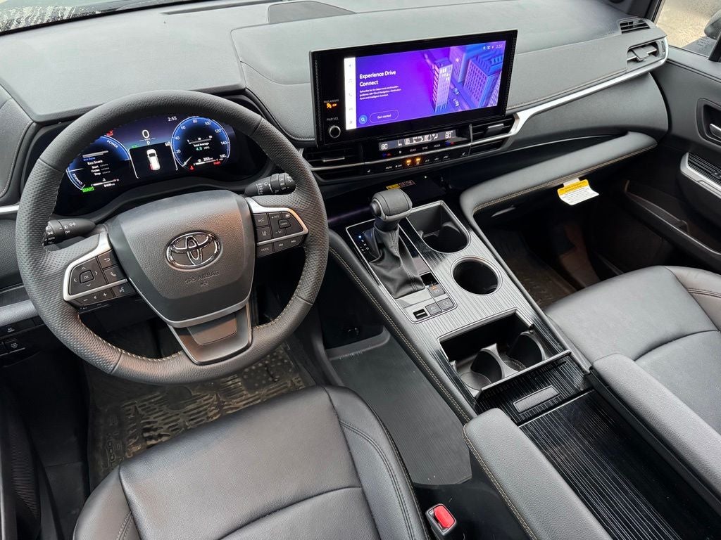 2026 Toyota Sienna Woodland Edition 7 Passenger