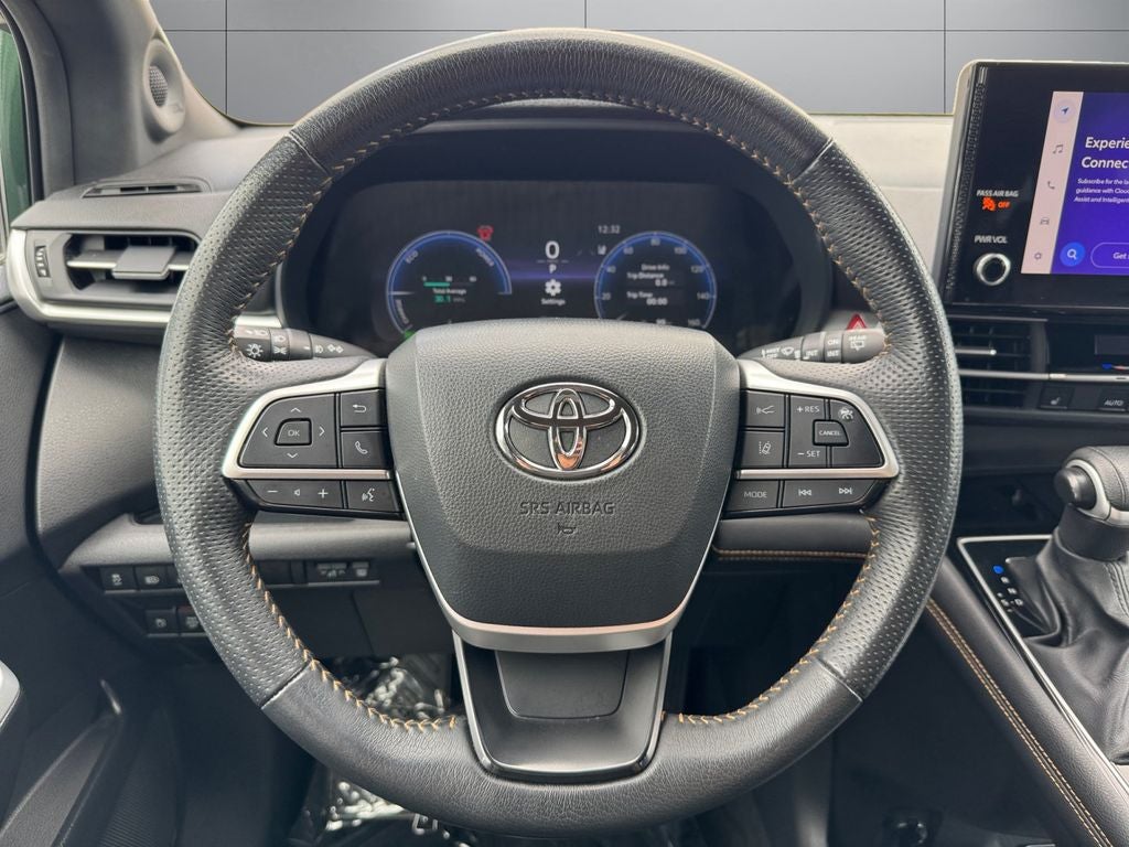 2025 Toyota Sienna Woodland Edition 7 Passenger