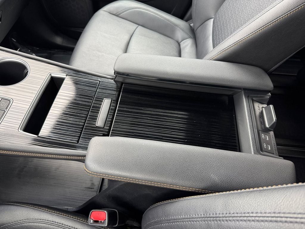 2025 Toyota Sienna Woodland Edition 7 Passenger