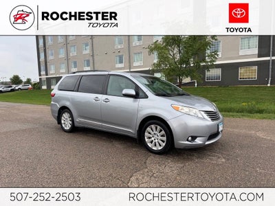 2016 Toyota Sienna XLE 7 Passenger