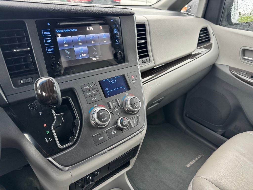 2016 Toyota Sienna XLE 7 Passenger