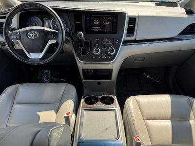 2016 Toyota Sienna XLE 7 Passenger