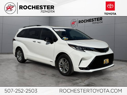 2021 Toyota Sienna XSE 7 Passenger