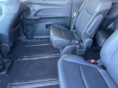 2022 Toyota Sienna XSE 7 Passenger