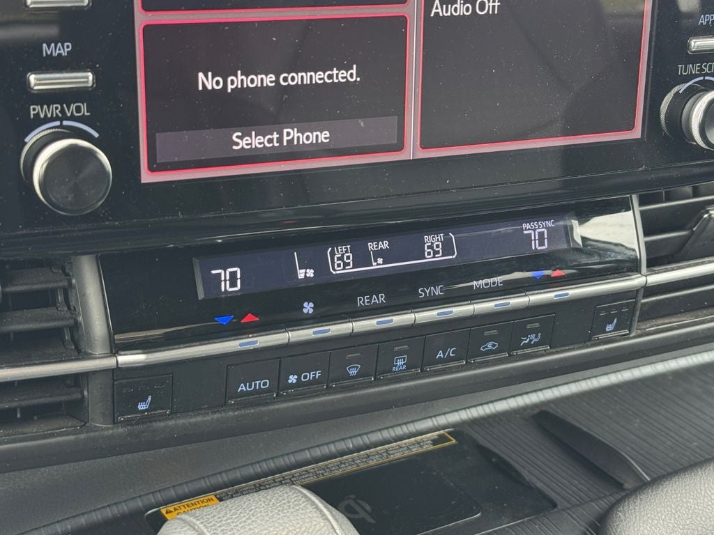 2022 Toyota Sienna XSE 7 Passenger