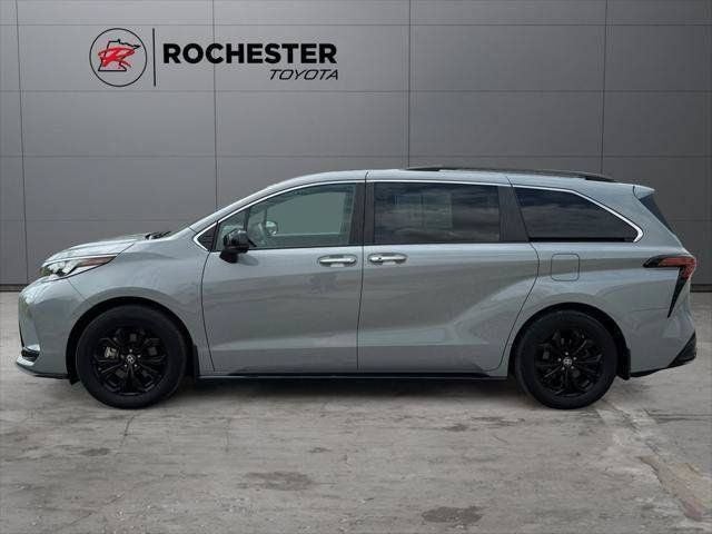 2023 Toyota Sienna XSE 7 Passenger