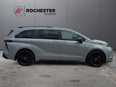 2023 Toyota Sienna XSE 7 Passenger