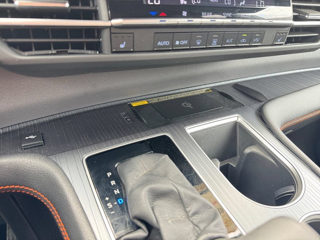 2023 Toyota Sienna XSE 7 Passenger