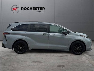 2023 Toyota Sienna XSE 7 Passenger