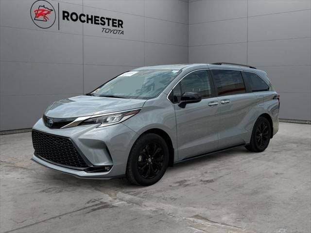 2023 Toyota Sienna XSE 7 Passenger