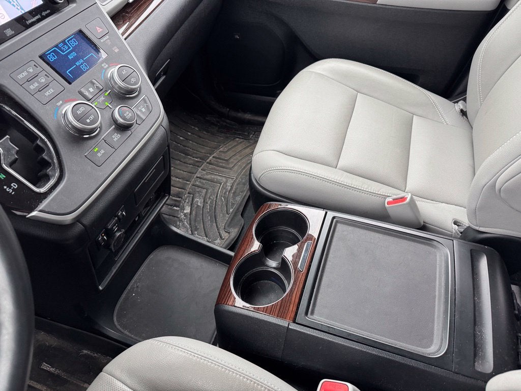 2020 Toyota Sienna Limited Premium 7 Passenger