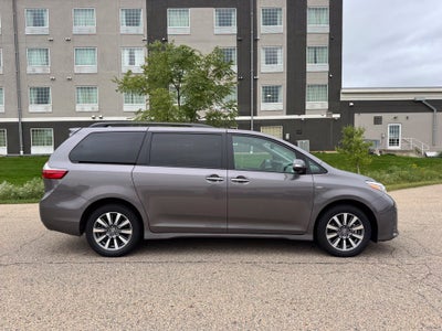 2020 Toyota Sienna Limited Premium 7 Passenger