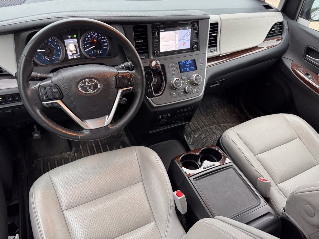 2020 Toyota Sienna Limited Premium 7 Passenger